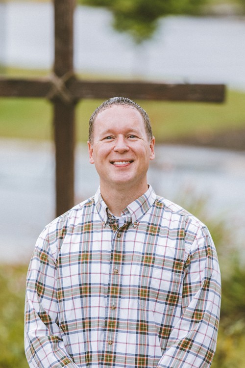 headshot of Matt Simpson
