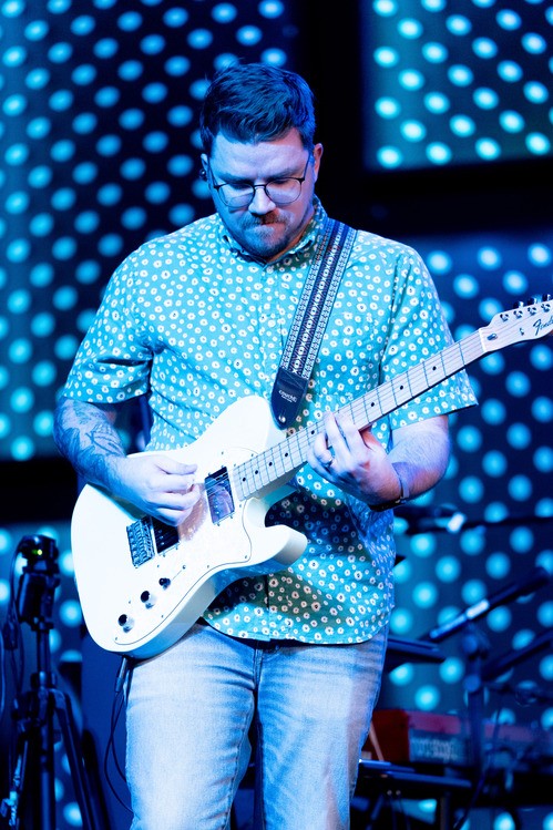 Experience The Powerful Contemporary Praise & The Passionate & Anointed Worship.