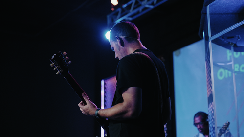 Experience The Powerful Contemporary Praise & The Passionate & Anointed Worship.