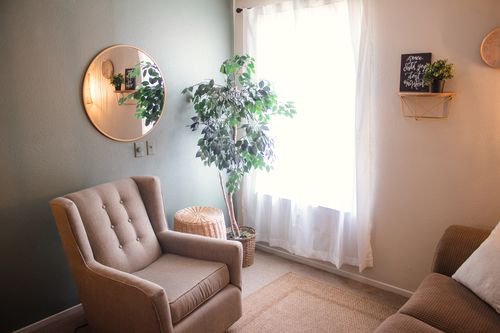 interior-of-abundant-life-counseling-services-north-austin-location-green-office-view-one