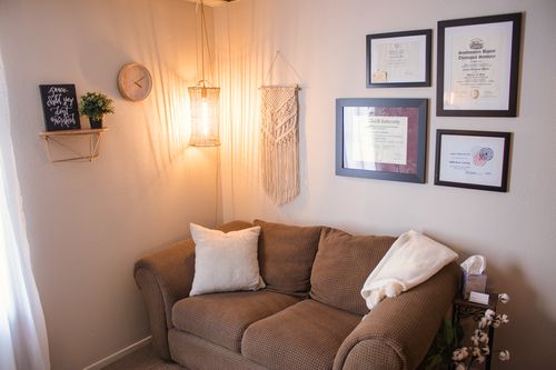 interior-of-abundant-life-counseling-services-north-austin-location-green-office-view-two