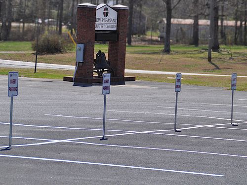 new pleasant parking lot, new pleasant sign, church in Gaffney, church in chesnee,