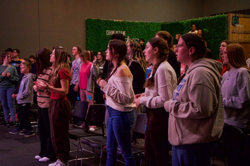 Cornerstone Christian Church student ministry students worshipping