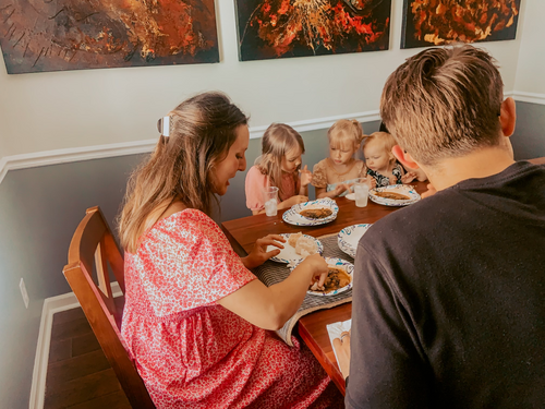 Connection groups are designed for those searching for or in need of deep relationships in Jesus. These groups focus on gathering over a meal in a home to pursue friendship and shared life. These groups will meet consistently during the term but may choose not to meet weekly. These groups also provide a missional framework for engaging non-Christian, church-hurt, or de-churched individuals.