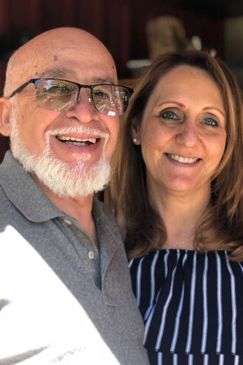 Pastor Lorenzo y Elizabeth Mes&oacute;n