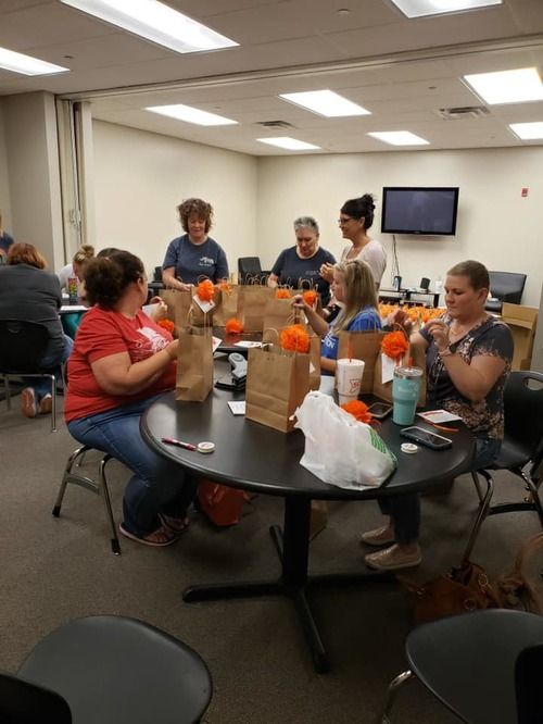 Service opportunities fro women in Conway Arkansas