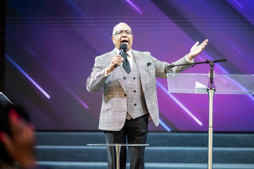 Pastor Larry D. Weaver, Sr. Pastor