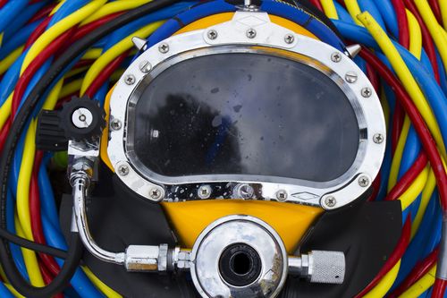 Commercial-dive-cover